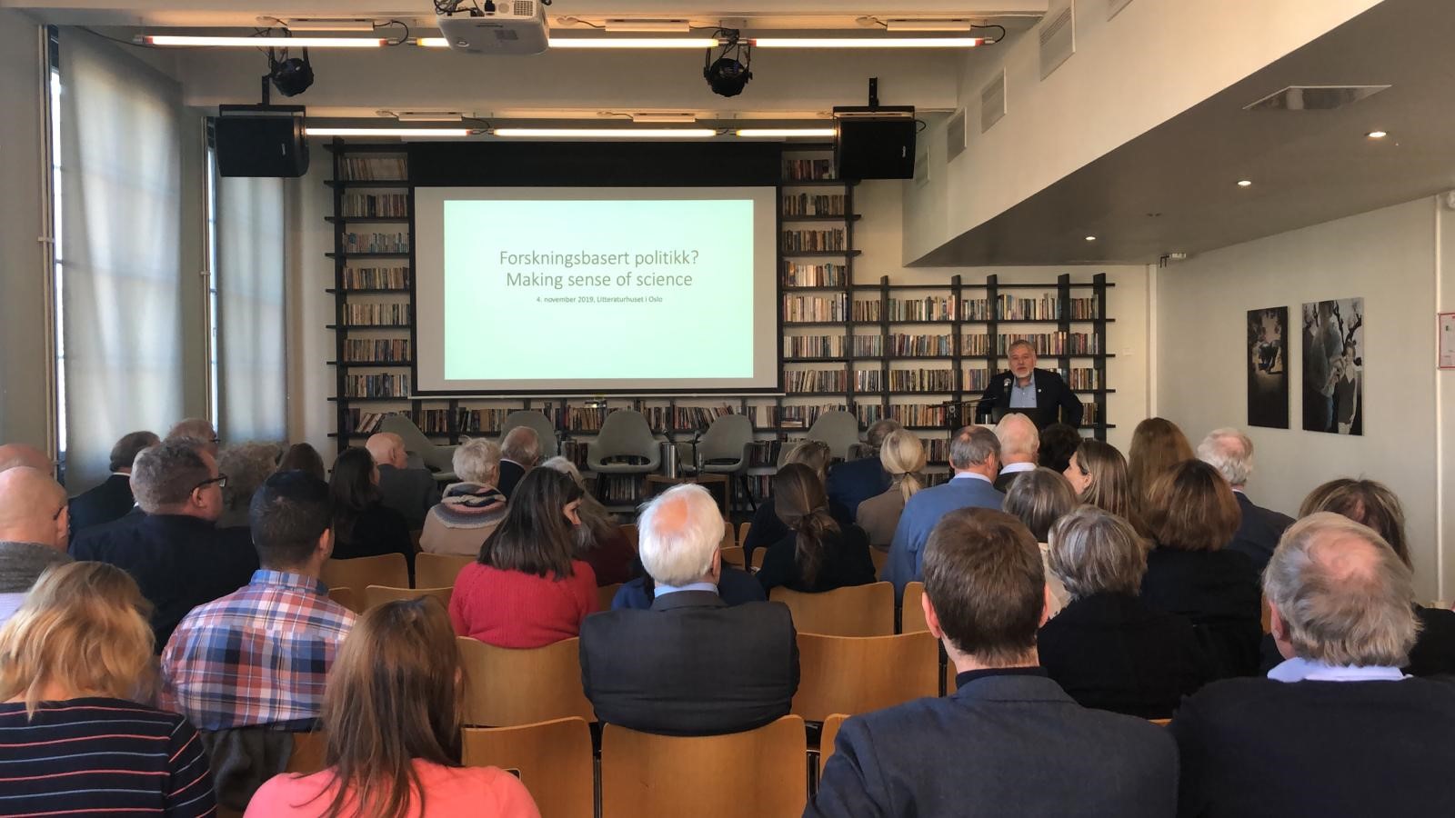 Prof Eystein Jansen, Director of the AE Bergen Hub, welcomes all to the seminar